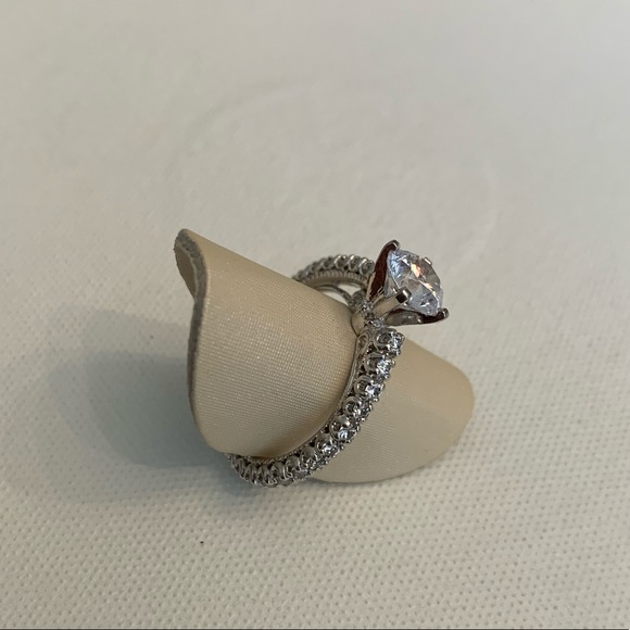 Metal Rings - Picture 4 of 9